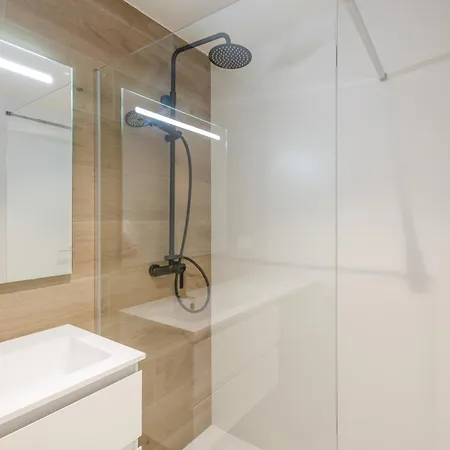 Be1960 Max Aparthotel 4*